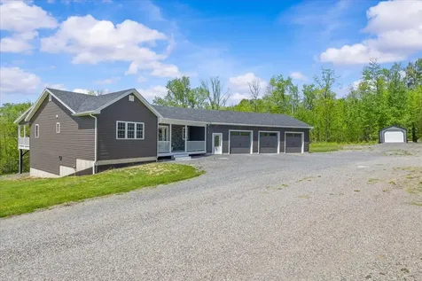 10 Hanley Road Fairfax VT 05454