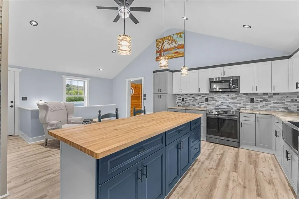 2801 Route 7 South Middlebury VT 05753