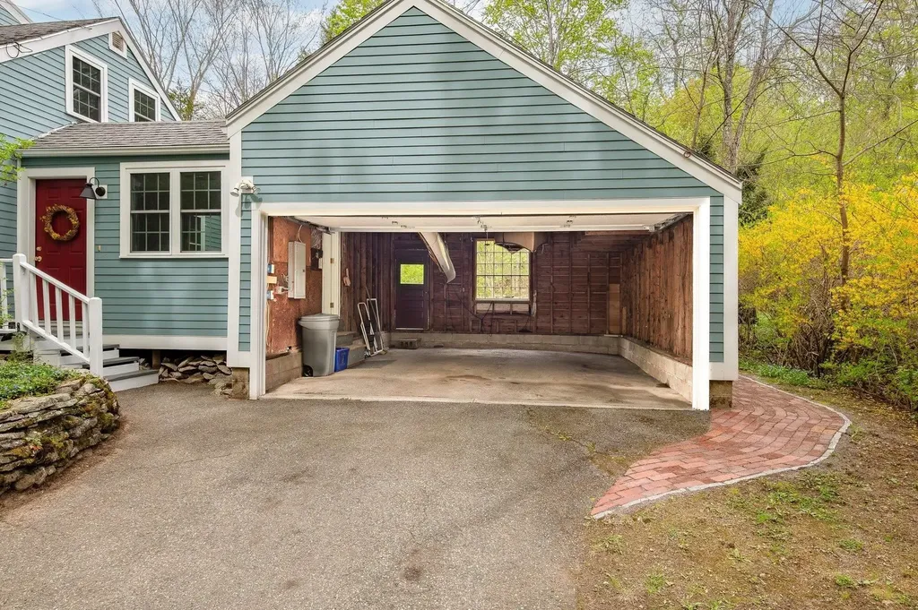 15 Oyster River Road Durham NH 03824