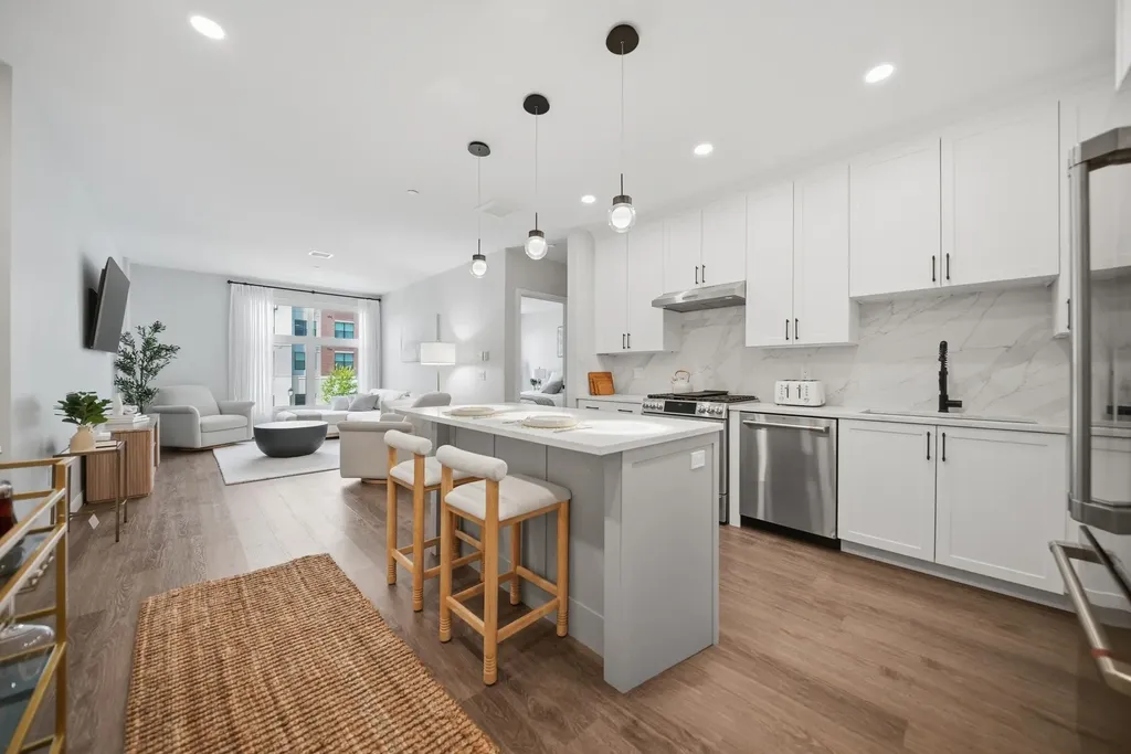 18 Artisan Drive Salem NH 03079