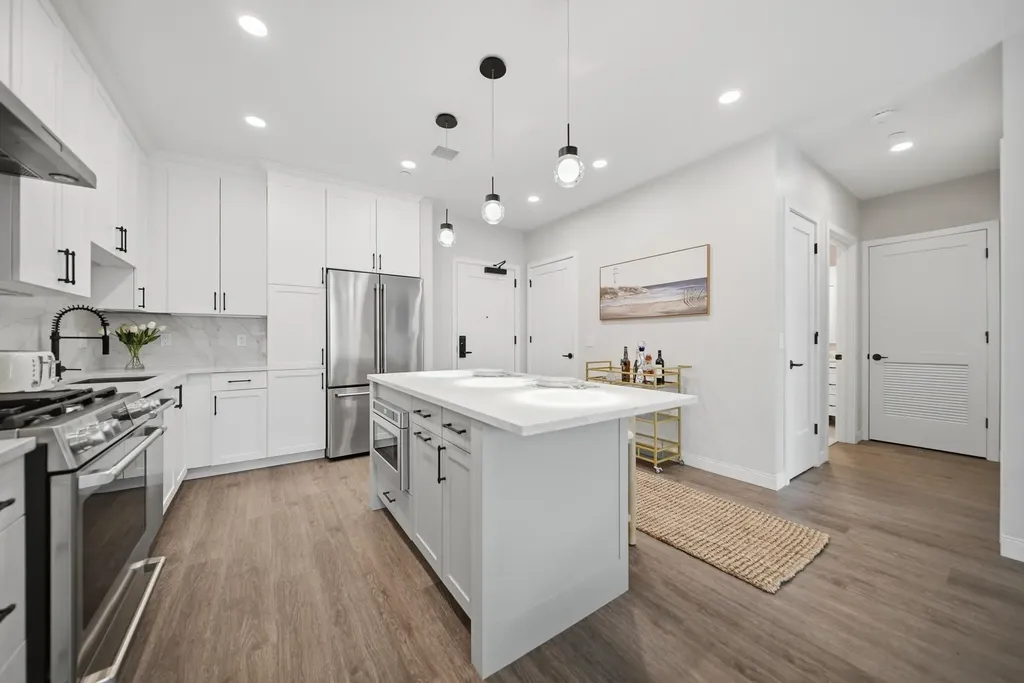 18 Artisan Drive Salem NH 03079