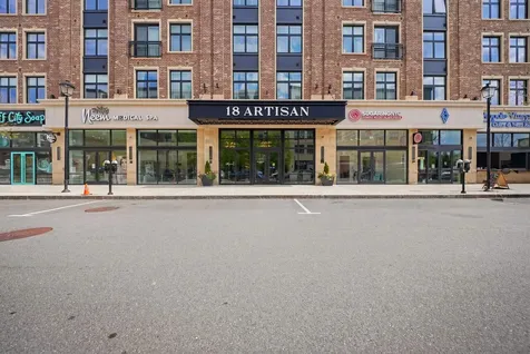 18 Artisan Drive Salem NH 03079