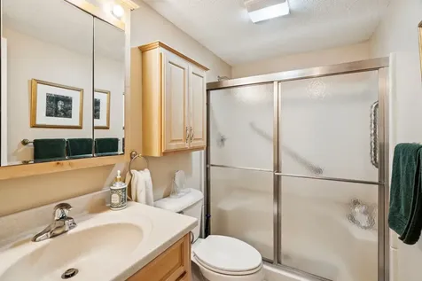 81 Fairway Drive Ashland NH 03217