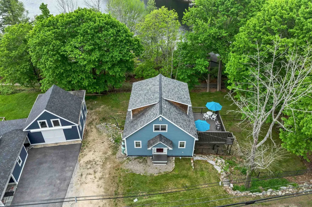 171 Center Street Wolfeboro NH 03894