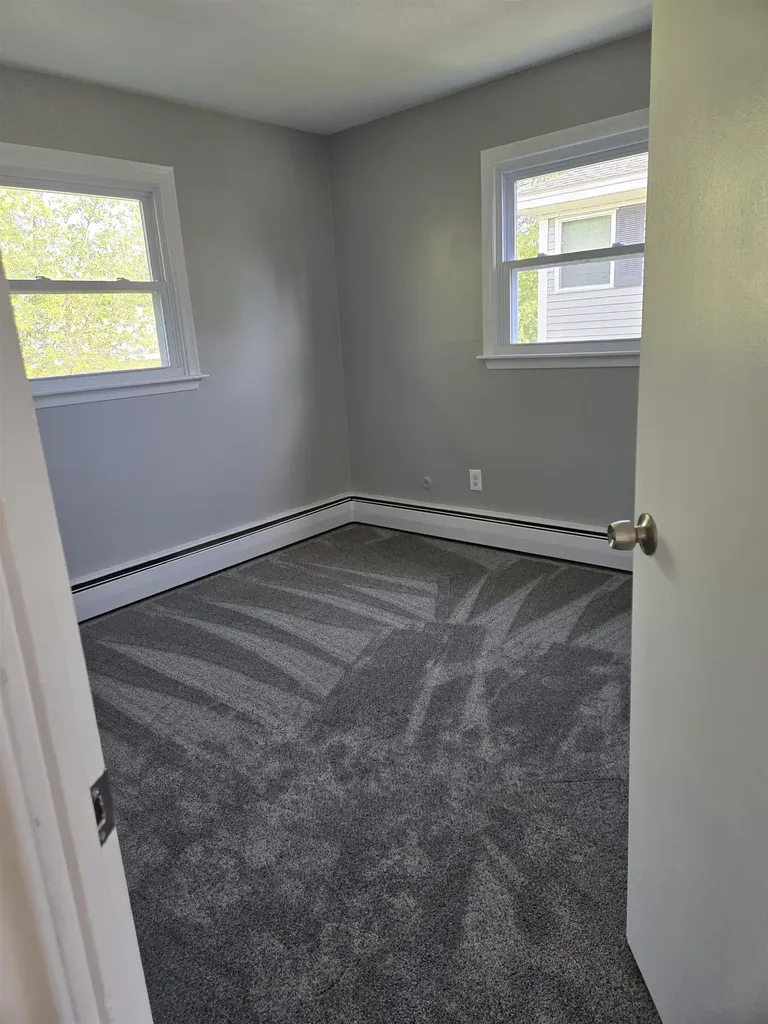 137 Waterman Street Manchester NH 03103