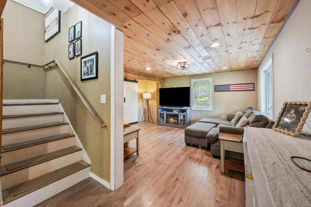 435 Mooney Hill Road Madison NH 03849
