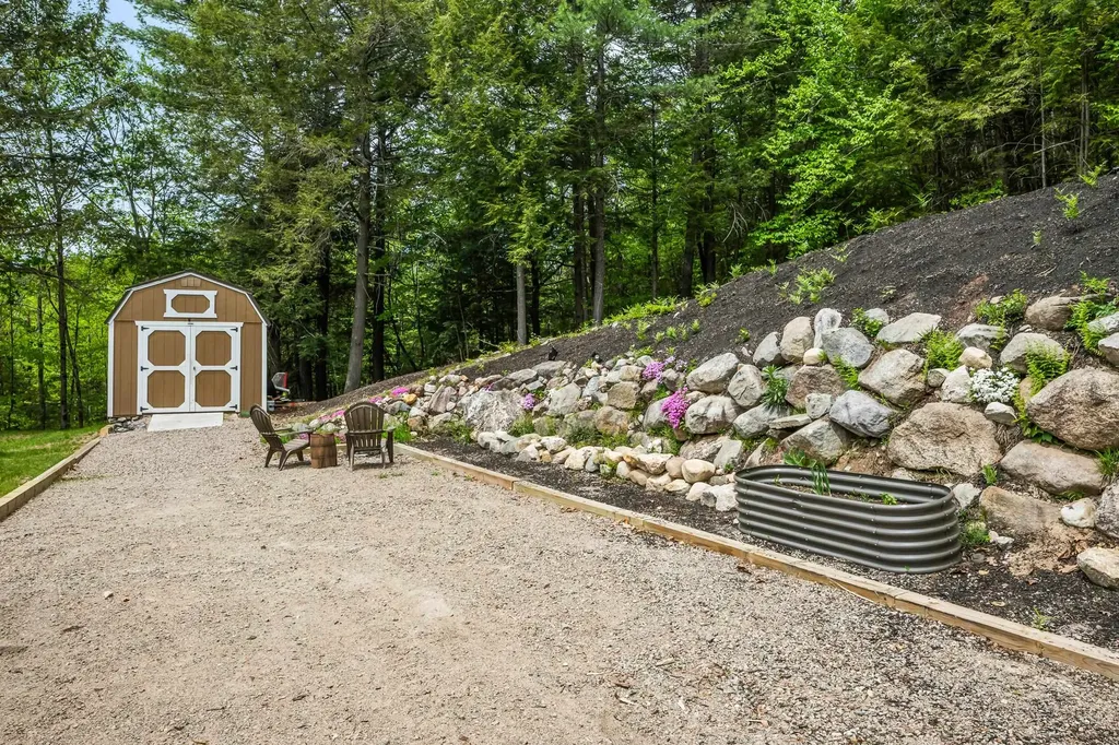 435 Mooney Hill Road Madison NH 03849