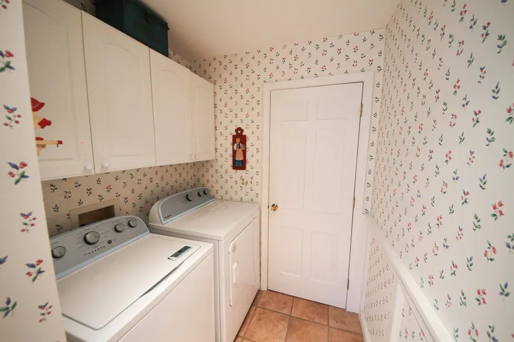 13 Federal Corner Road Tuftonboro NH 03816