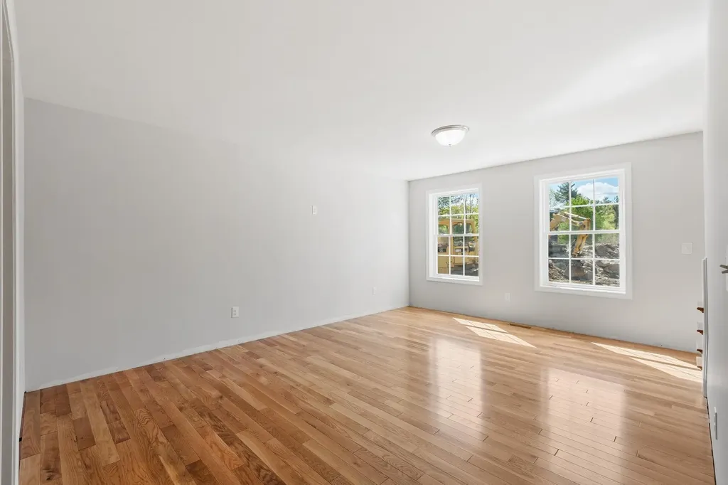 22 Benoit Avenue Pelham NH 03076