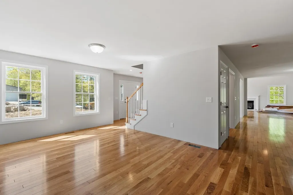 22 Benoit Avenue Pelham NH 03076