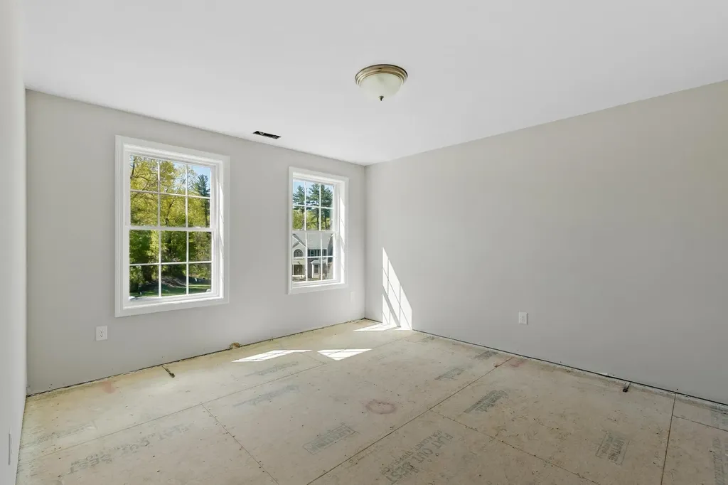 22 Benoit Avenue Pelham NH 03076