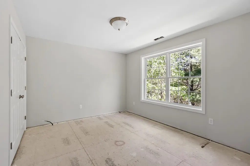 22 Benoit Avenue Pelham NH 03076