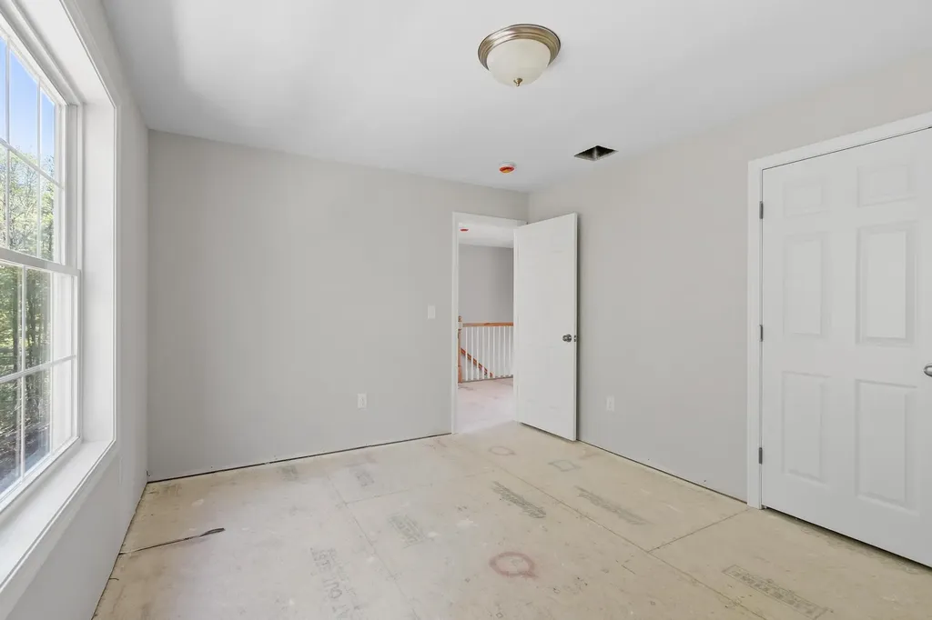 22 Benoit Avenue Pelham NH 03076
