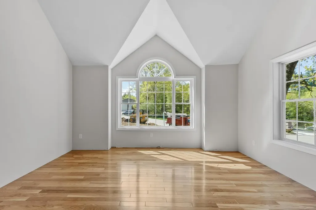 22 Benoit Avenue Pelham NH 03076
