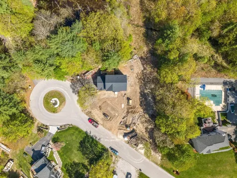 22 Benoit Avenue Pelham NH 03076