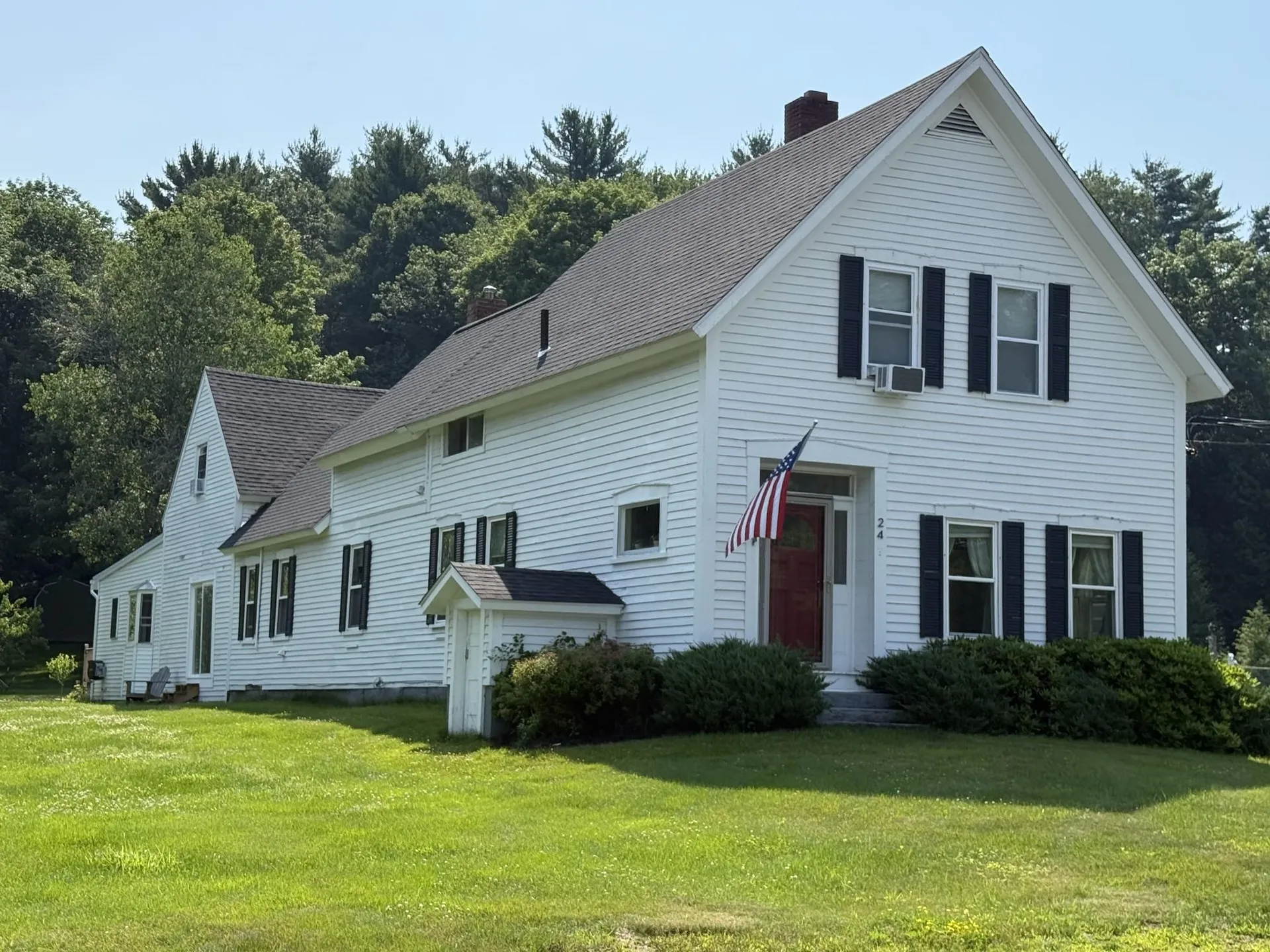 24 Main Street Hooksett NH 03106