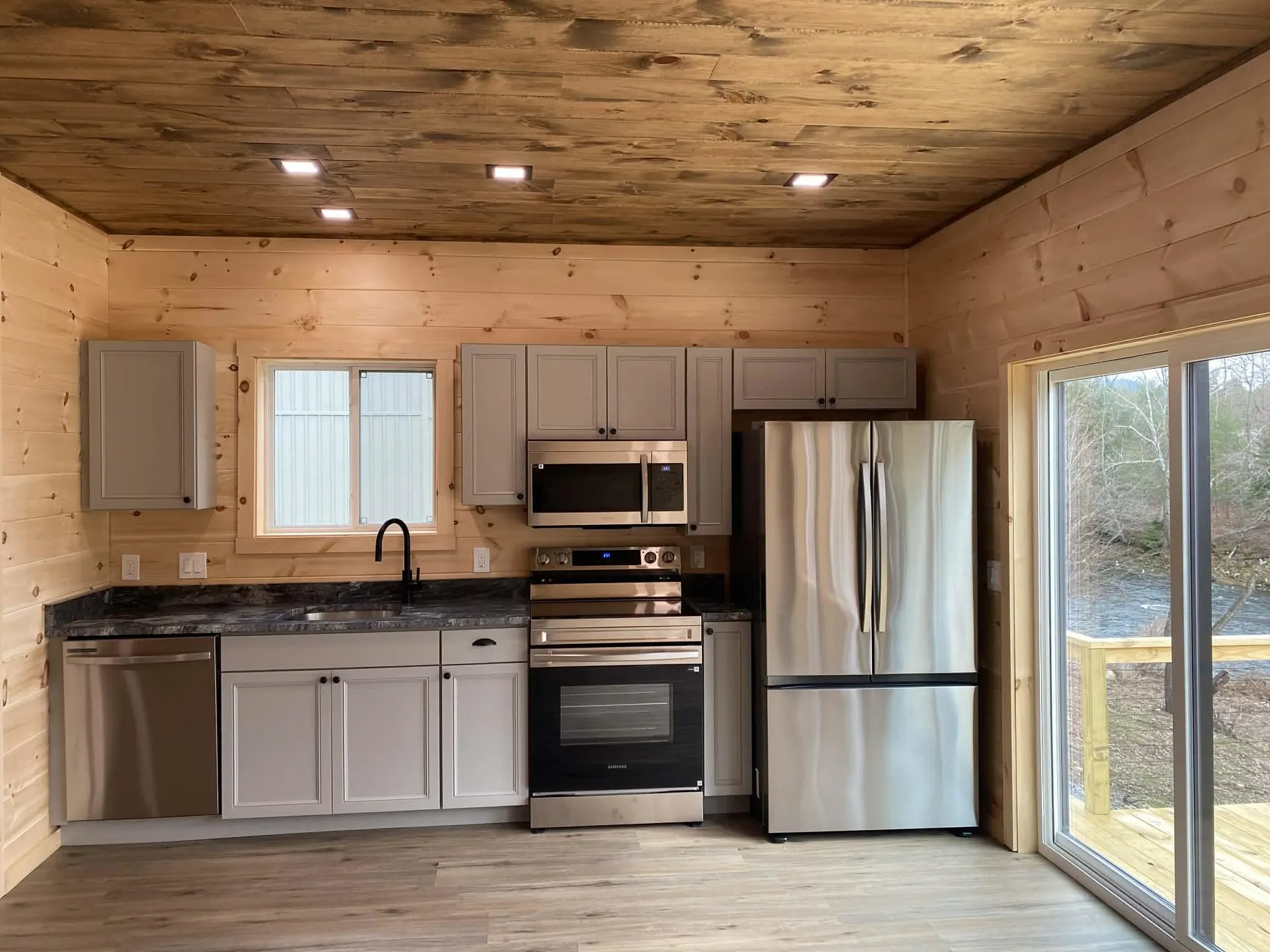 196 Washington Street Littleton NH 03561