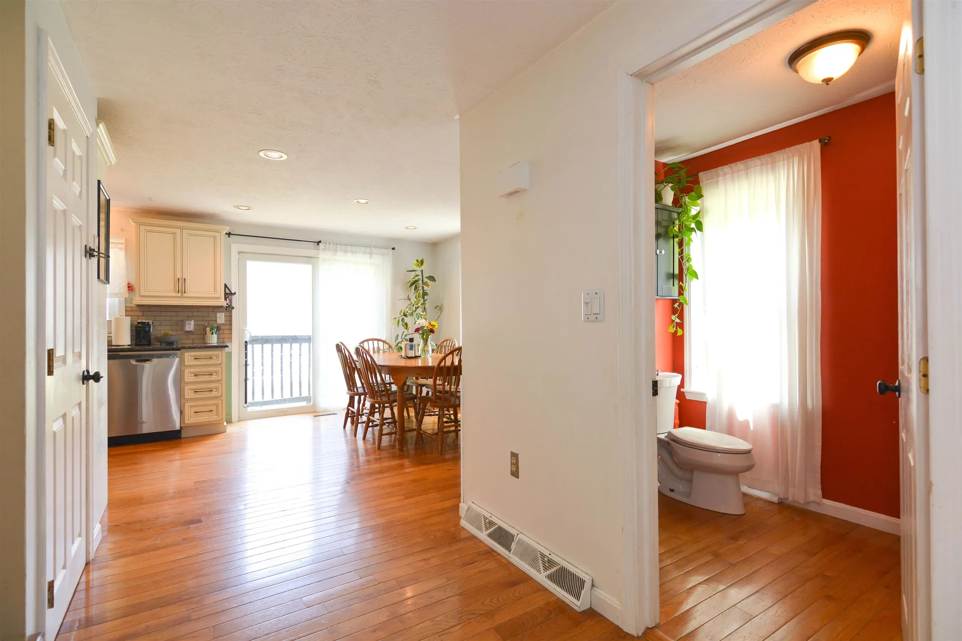 11 Beaujolais Drive Nashua NH 03062