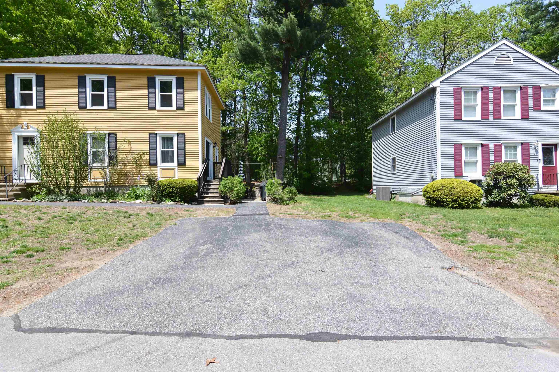 11 Beaujolais Drive Nashua NH 03062