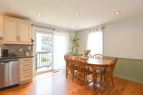 11 Beaujolais Drive Nashua NH 03062