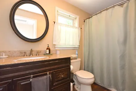 11 Beaujolais Drive Nashua NH 03062