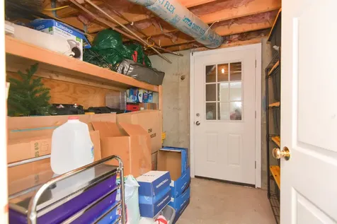 11 Beaujolais Drive Nashua NH 03062