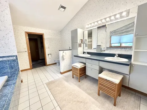5 Cobblestone Place Merrimack NH 03054