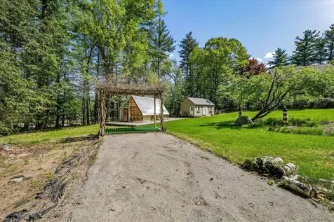 5 Cobblestone Place Merrimack NH 03054