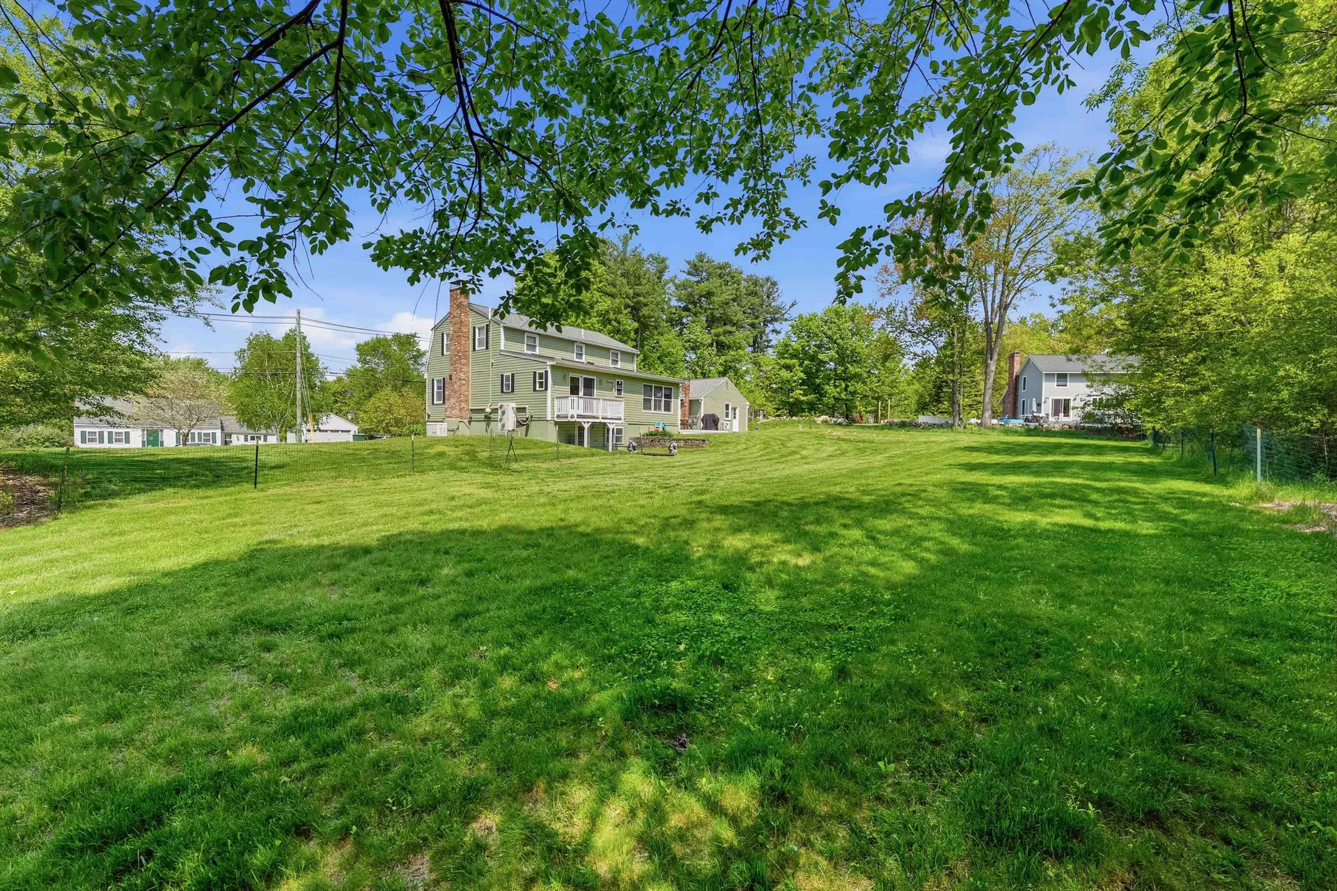 20 High Range Road Londonderry NH 03053
