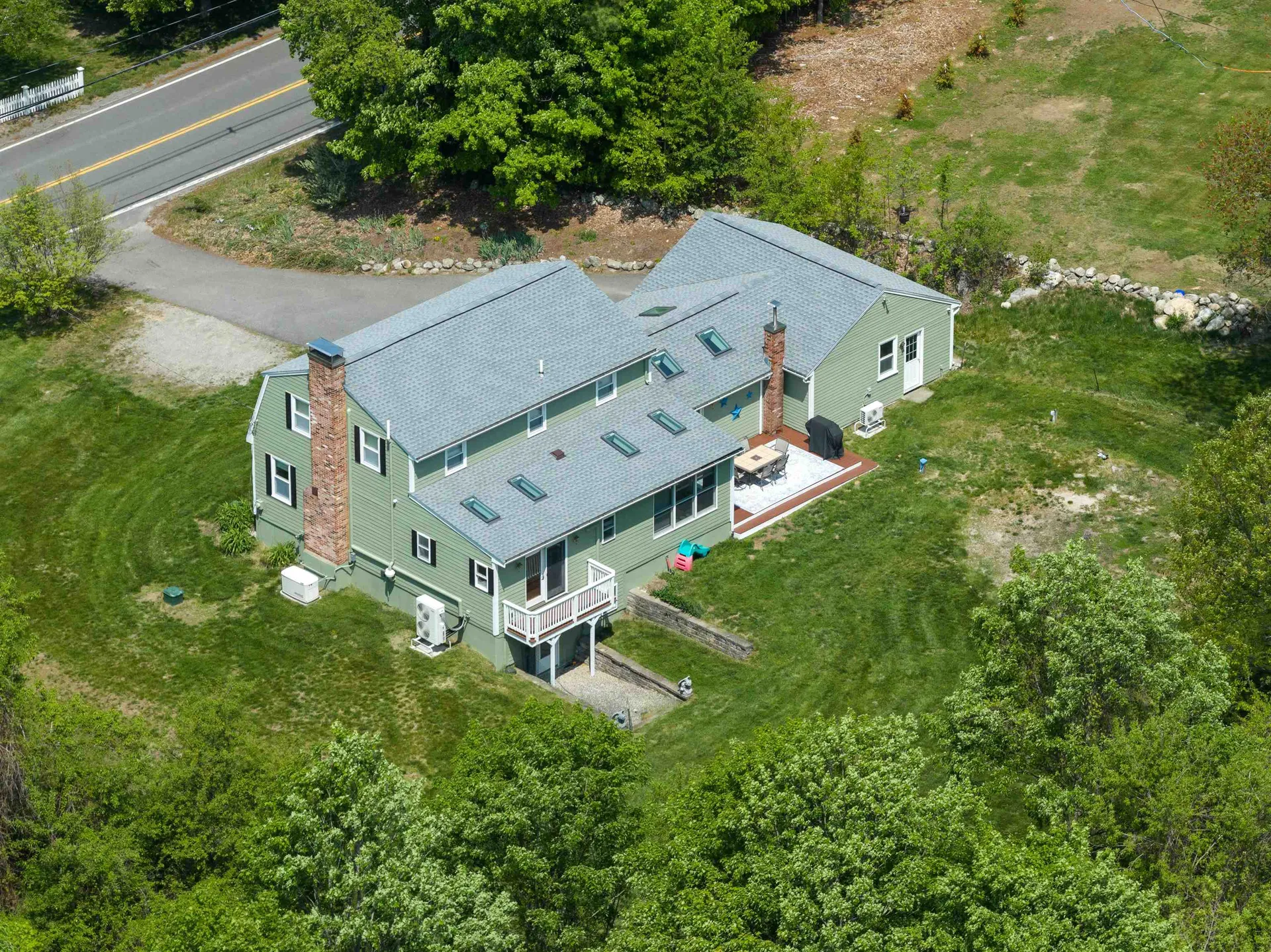 20 High Range Road Londonderry NH 03053