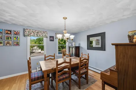 20 High Range Road Londonderry NH 03053