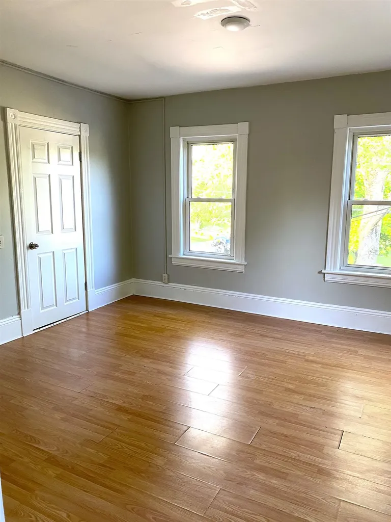 95 Hall Avenue Henniker NH 03242