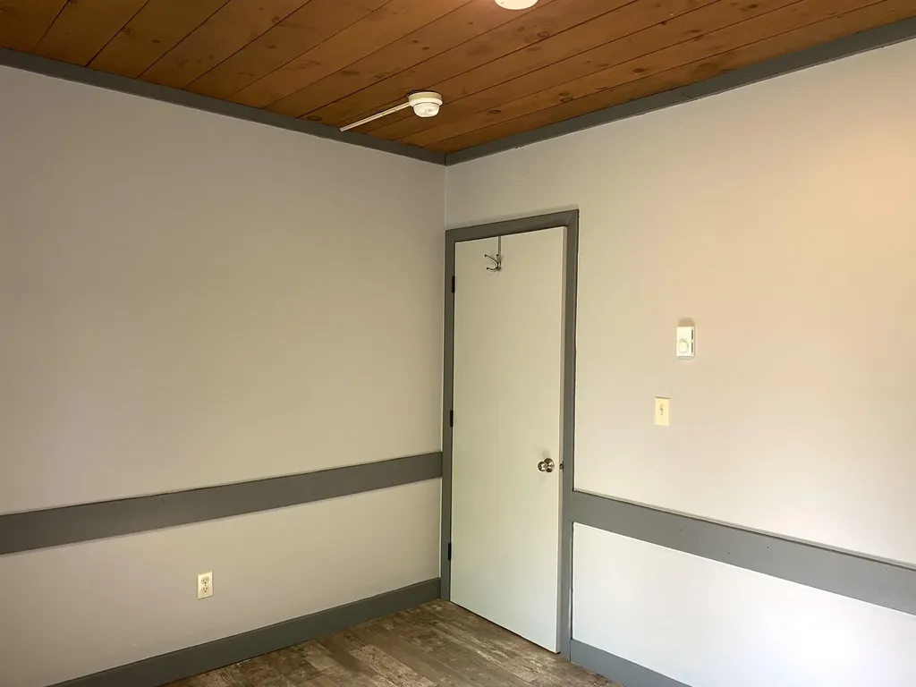 95 Hall Avenue Henniker NH 03242