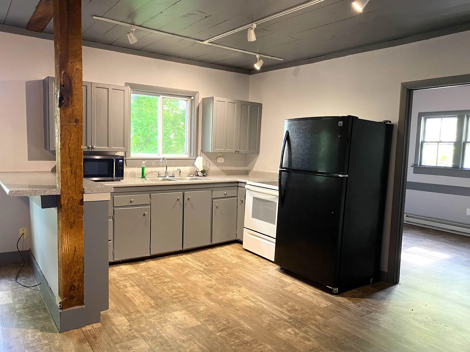 95 Hall Avenue Henniker NH 03242