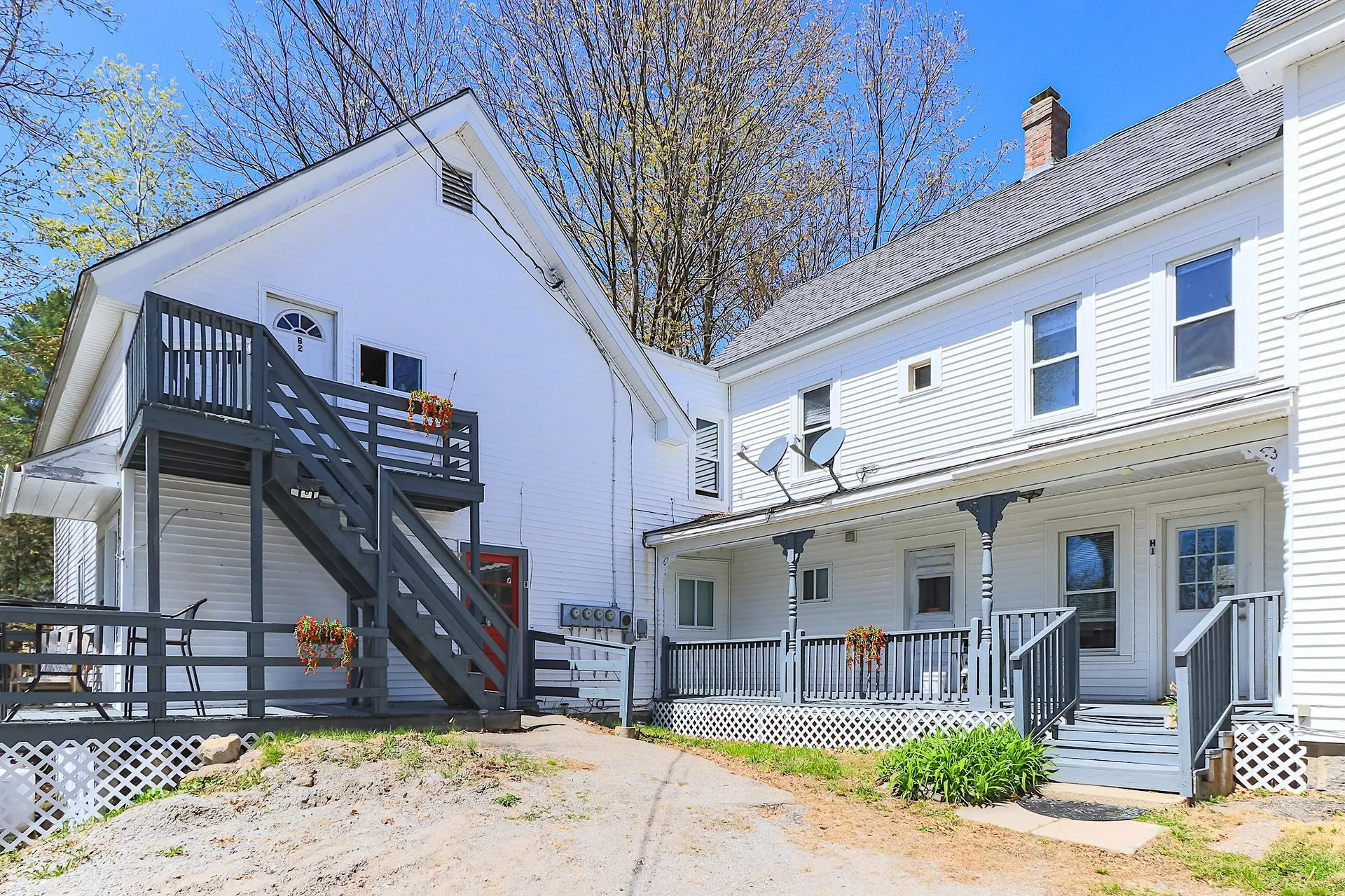 95 Hall Avenue Henniker NH 03242