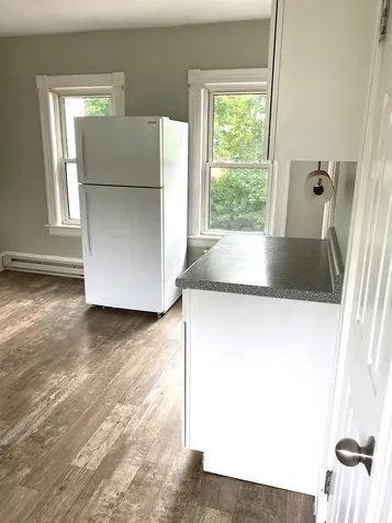 95 Hall Avenue Henniker NH 03242