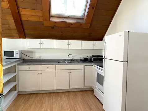95 Hall Avenue Henniker NH 03242
