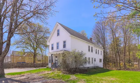 95 Hall Avenue Henniker NH 03242