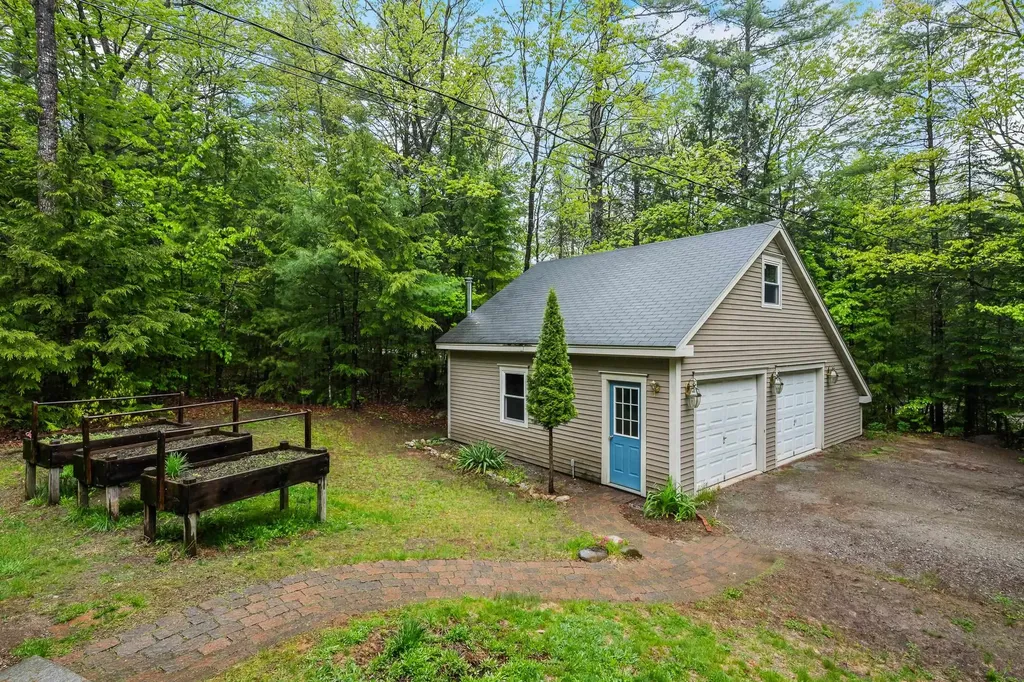 100 Colonial Circle Harrison ME 04040