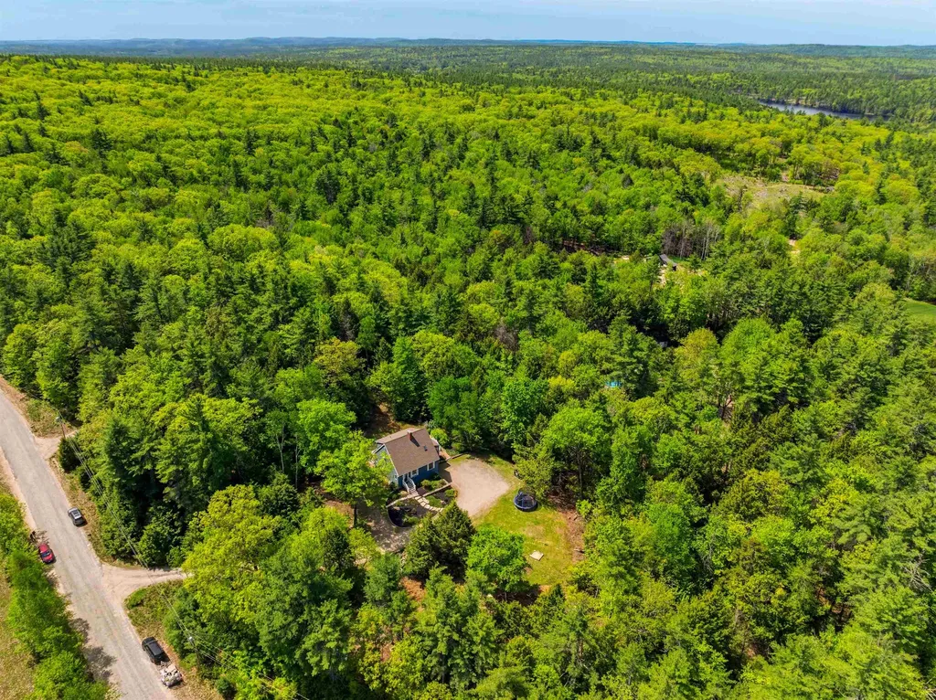 83 Sunridge Road Rindge NH 03461