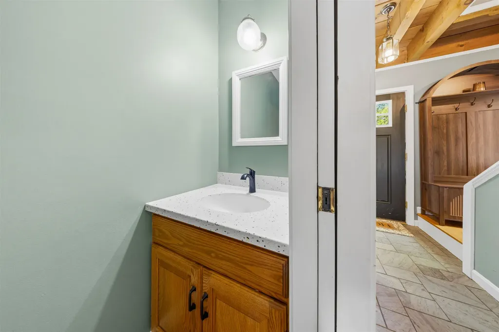 83 Sunridge Road Rindge NH 03461