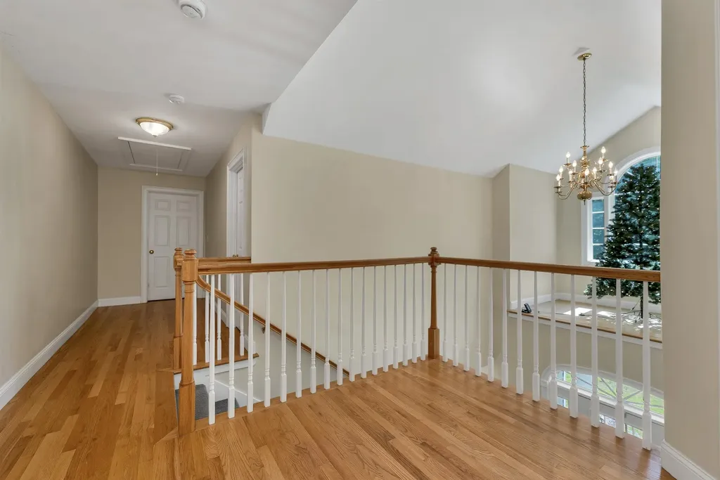 8 Stone Farm Road Barrington NH 03825-0000