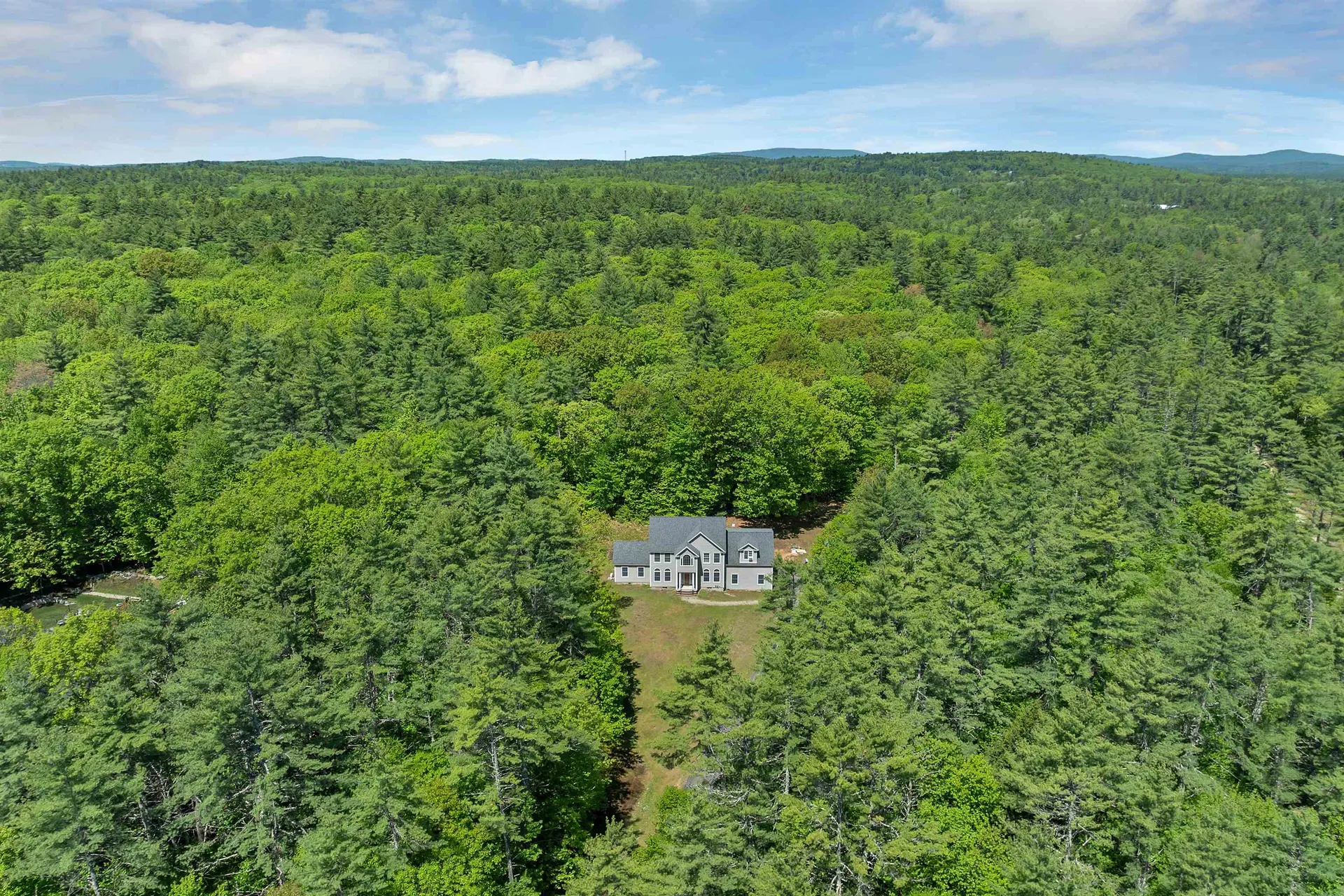 8 Stone Farm Road Barrington NH 03825-0000