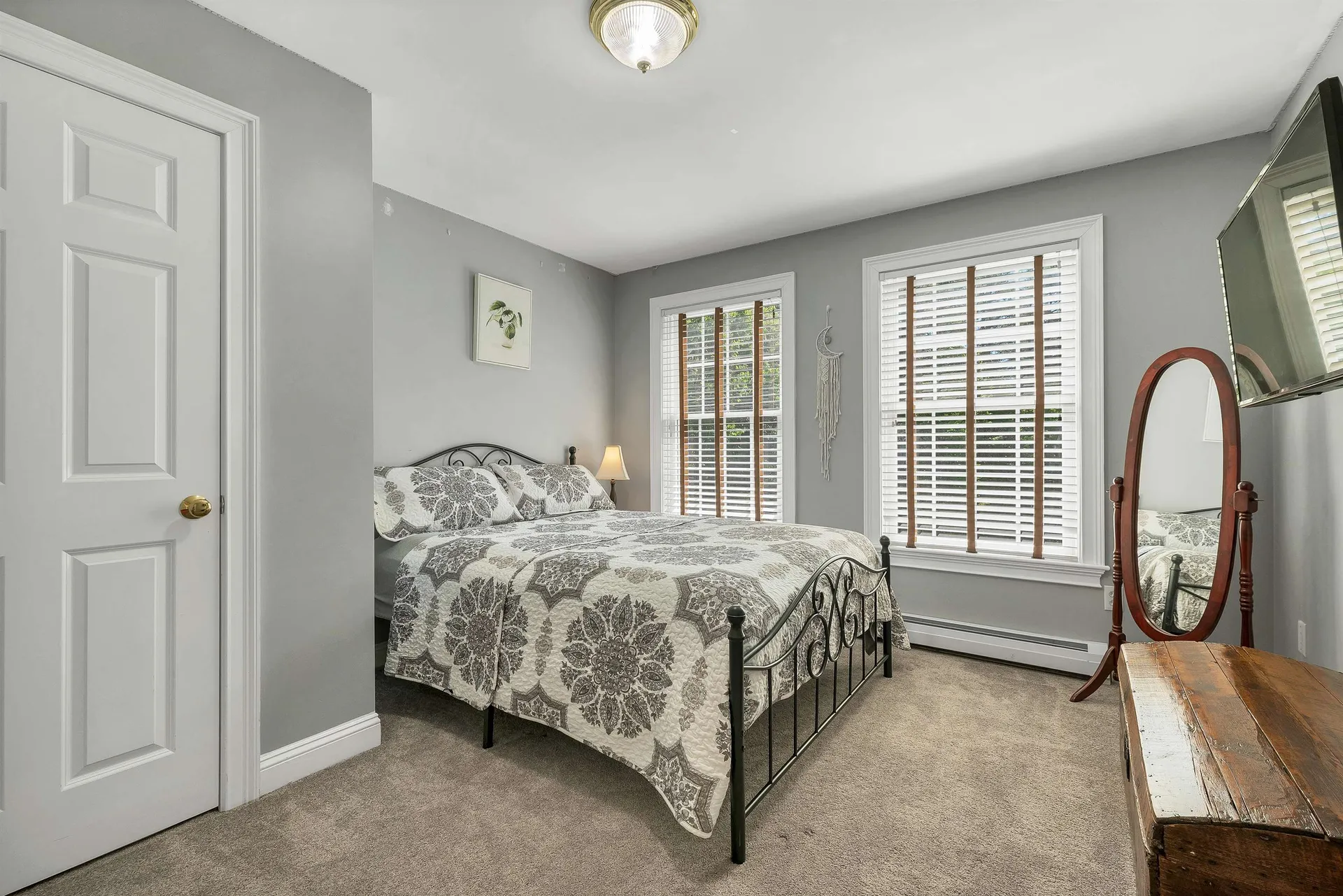 8 Stone Farm Road Barrington NH 03825-0000