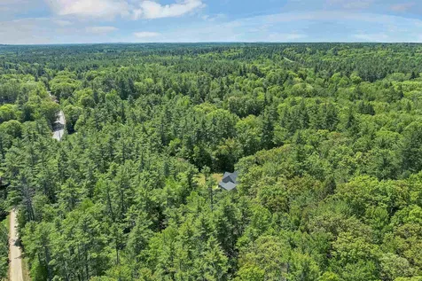8 Stone Farm Road Barrington NH 03825-0000