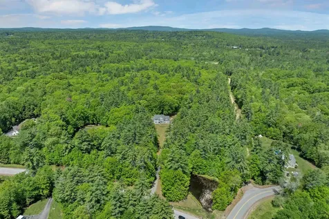 8 Stone Farm Road Barrington NH 03825-0000
