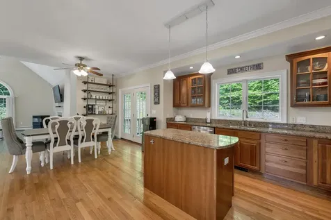 8 Stone Farm Road Barrington NH 03825-0000