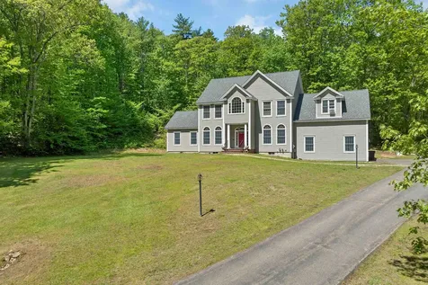 8 Stone Farm Road Barrington NH 03825-0000