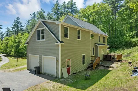8 Stone Farm Road Barrington NH 03825-0000