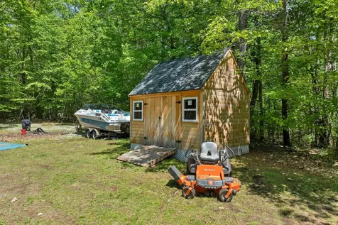 8 Stone Farm Road Barrington NH 03825-0000
